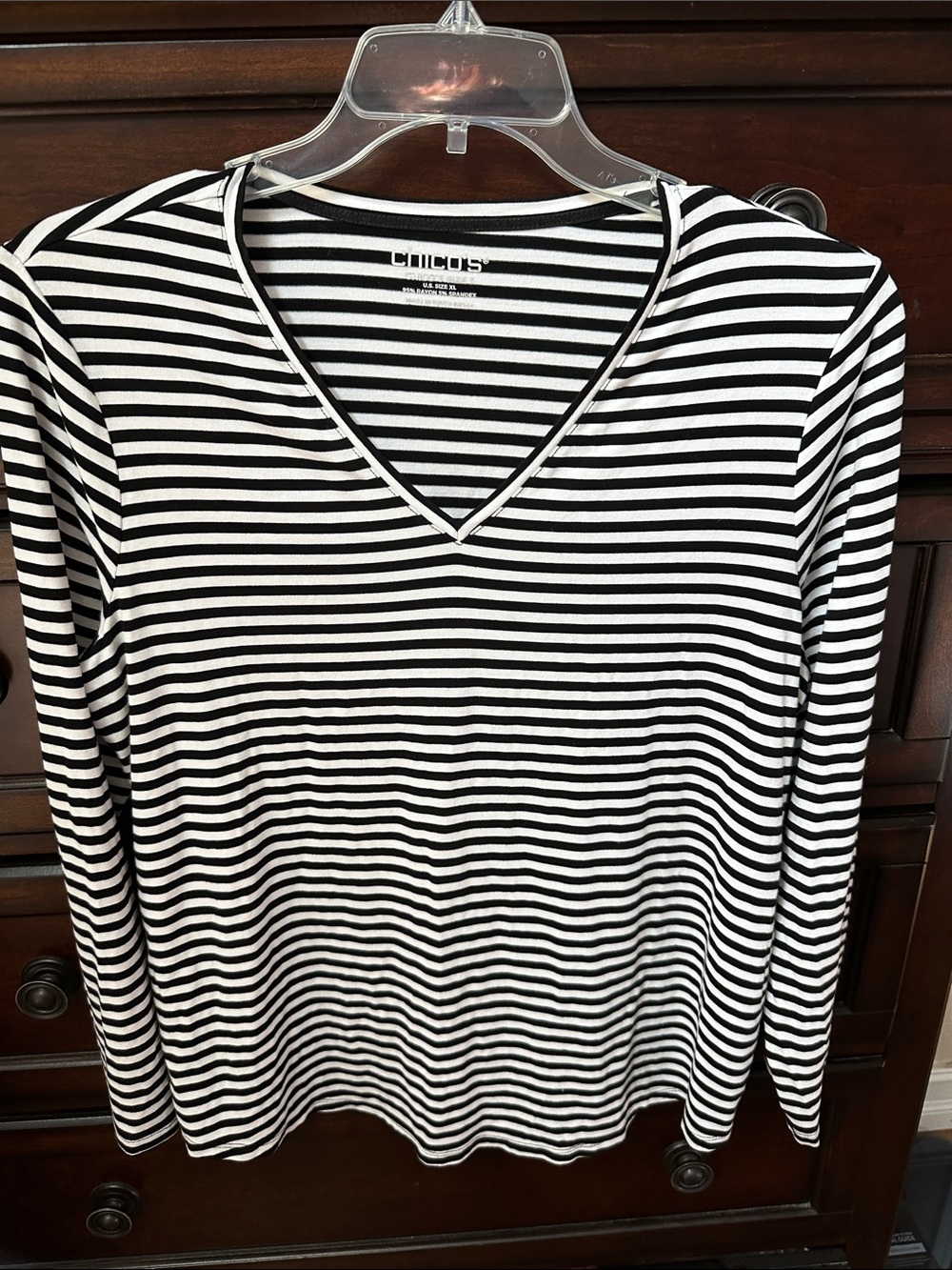 Chico's Black & White Striped V‑Neck Long Sleeve Tee